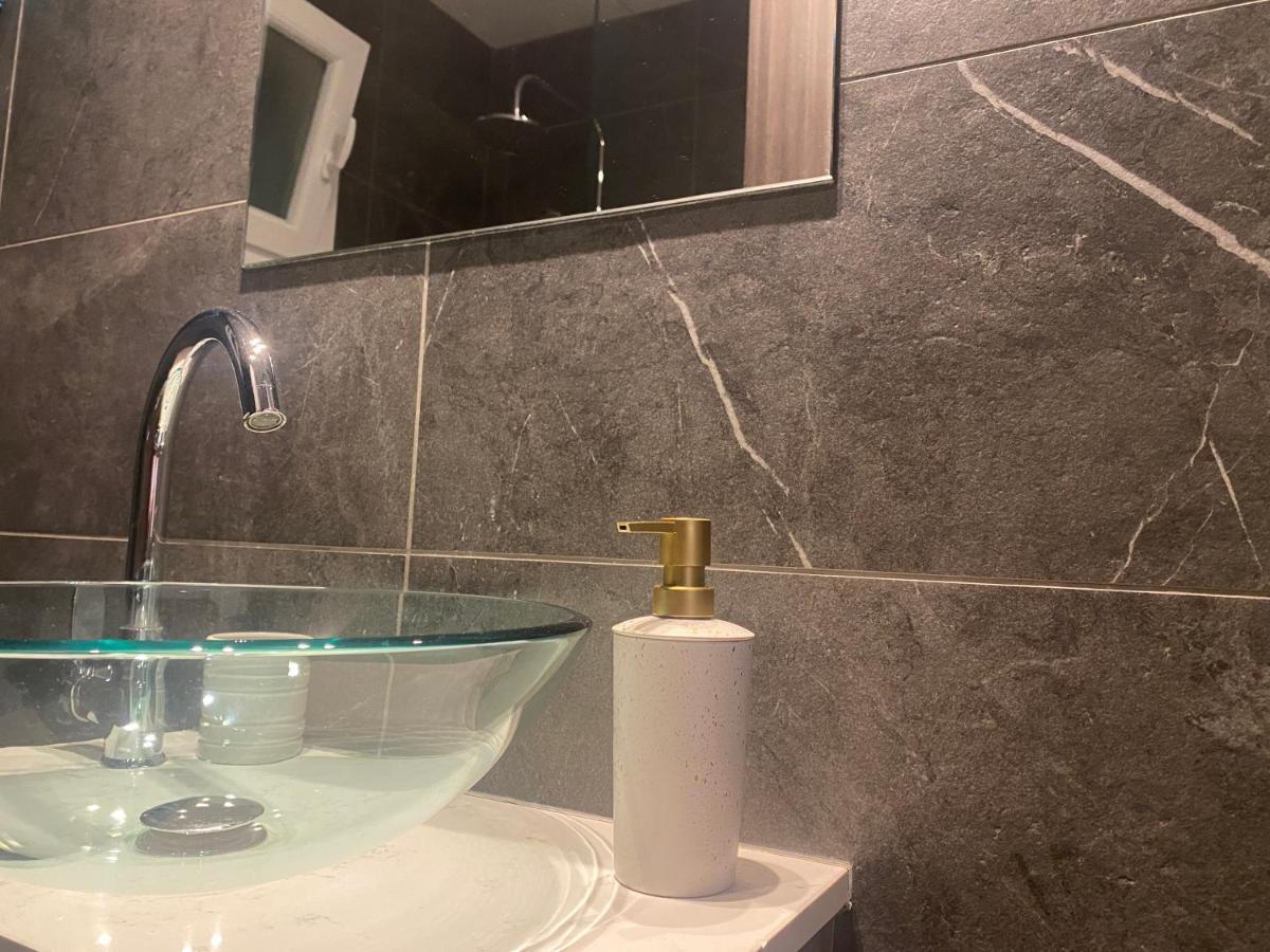 Luxury Lavender Appartement Larnaca Buitenkant foto