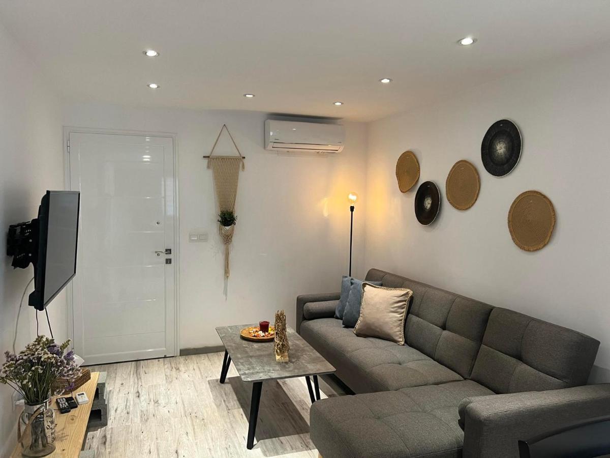 Luxury Lavender Appartement Larnaca Buitenkant foto
