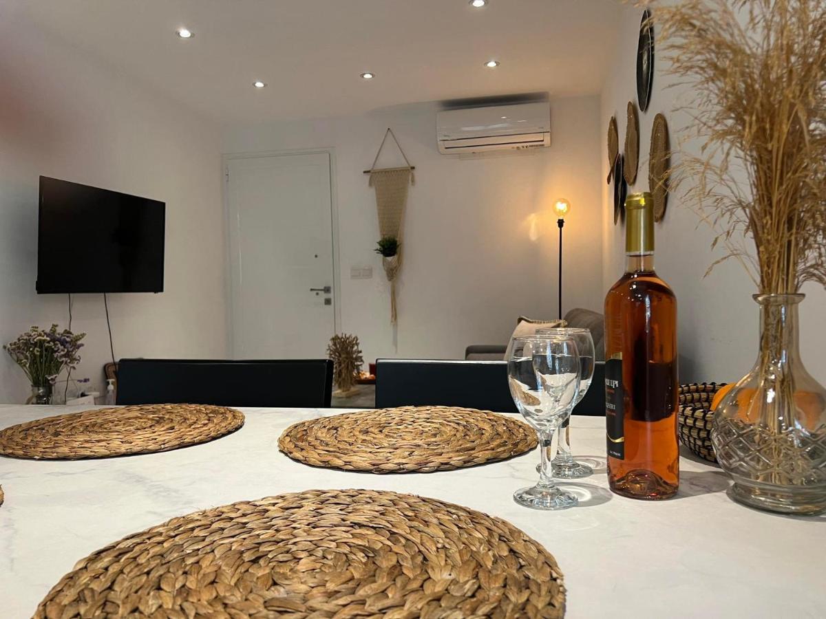 Luxury Lavender Appartement Larnaca Buitenkant foto