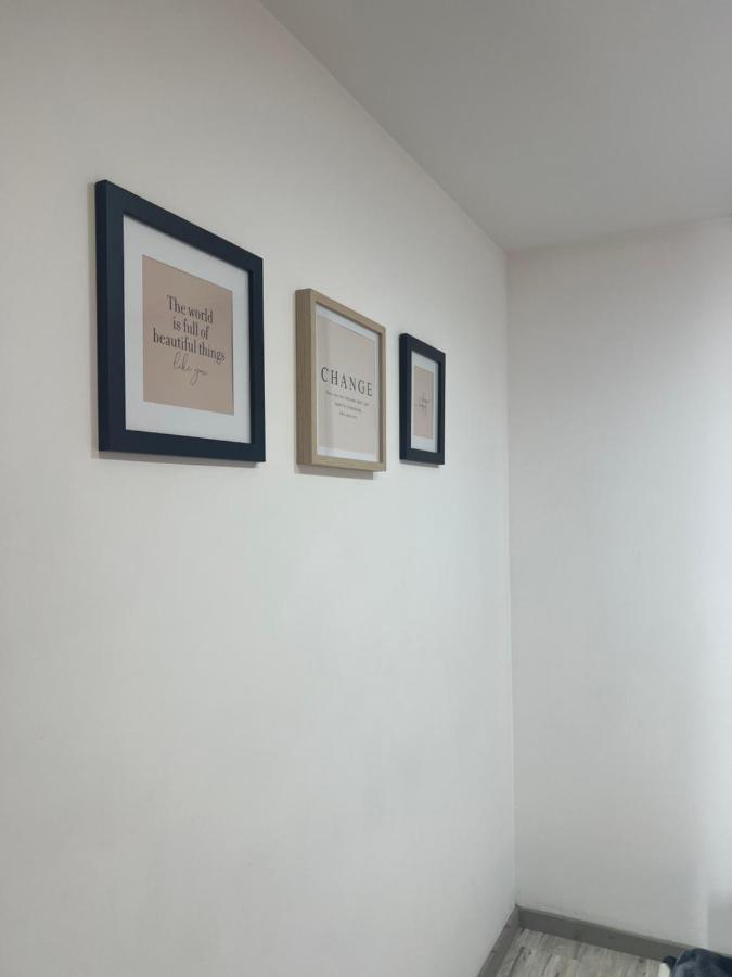 Luxury Lavender Appartement Larnaca Buitenkant foto